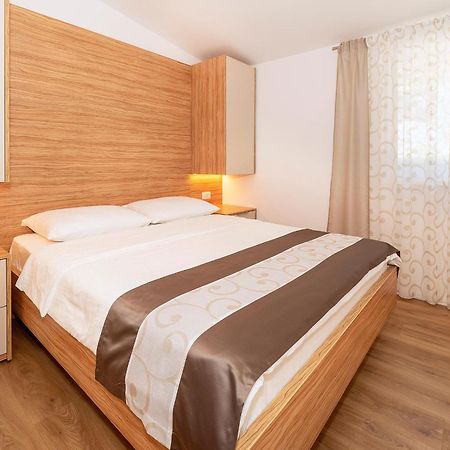 Apartments Kricin II Baška Extérieur photo